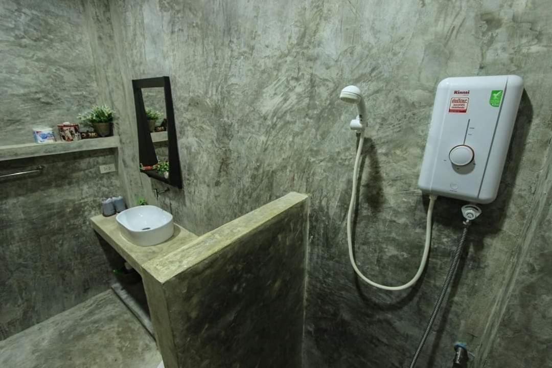 Baanyaiguesthouse Mak-sziget Kültér fotó